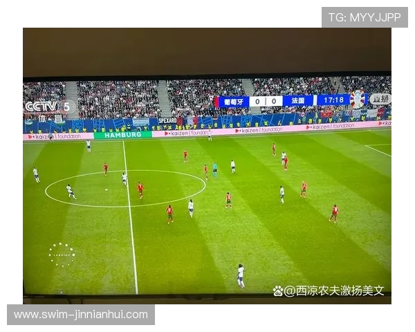 上海足球名将闪耀绿茵讲述拼搏与荣耀背后的感人故事